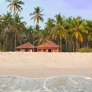 Chera Rocks Beach House Resort